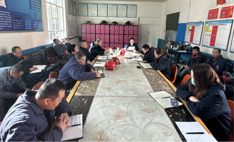 對標(biāo)對表新要求 主動作為抓落實(shí)&mdash;&mdash;物產(chǎn)工投公司紀(jì)委召開學(xué)習(xí)貫徹中紀(jì)委、省紀(jì)委二次全會精神專題會議暨節(jié)前廉政教育警示會