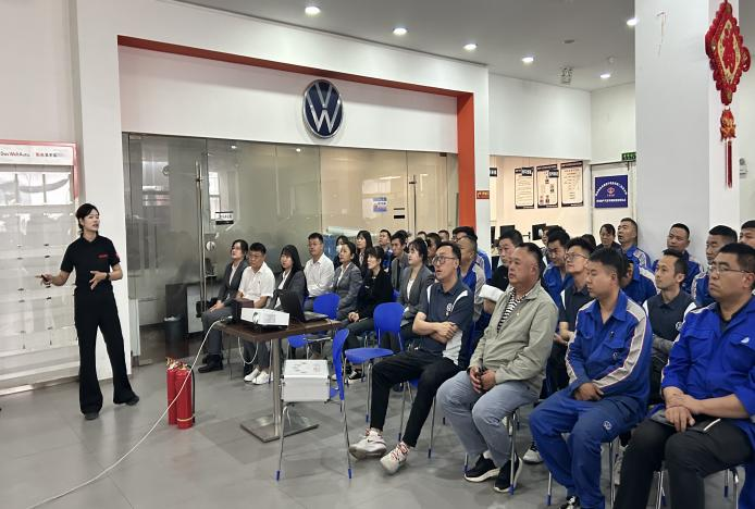 提升應急能力 筑牢安全防線&mdash;&mdash;汽貿公司開展消防應急知識培訓暨疏散逃生滅火演練活動